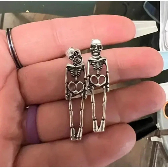 Halloween Skull Skeleton Removable Stud Earrings Ghost Couple Human Body Earring - Picture 4 of 5